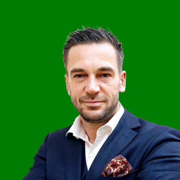 Amir-smoelenboek-foto-IRM360.png (1)